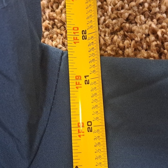 New Sivvan Scrubs 2 Tops Mock Wrap Size Large - Picture 6 of 12